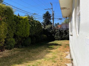 Casa en venta en Toluca centro, en esquina, con uso de suelo comercial.