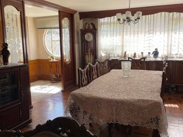 Casa en venta en Toluca centro, en esquina, con uso de suelo comercial.