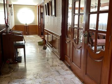Casa en venta en Toluca centro, en esquina, con uso de suelo comercial.