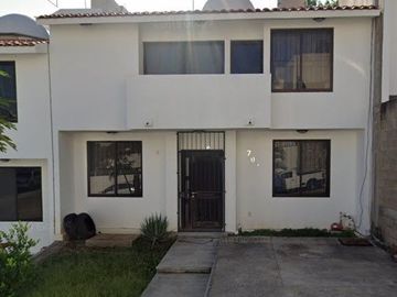 Venta casa en Tuxtla Gutiérrez, Col Las Nubes, Lagos de Montebello 707