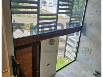 CASA NUEVA EN VENTA VILLAS DE IRAPUATO CON ROOF GARDEN