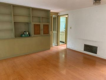 Casa para actualizar en venta en Bosques de las Lomas