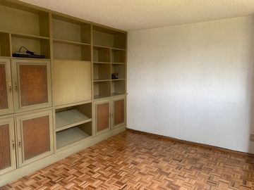 Casa para actualizar en venta en Bosques de las Lomas