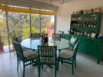 Casa para actualizar en venta en Bosques de las Lomas