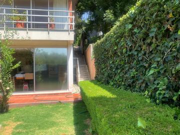 Casa para actualizar en venta en Bosques de las Lomas