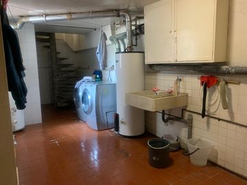 Casa para actualizar en venta en Bosques de las Lomas