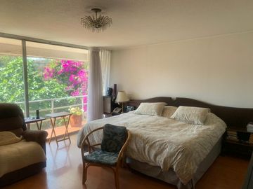 Casa para actualizar en venta en Bosques de las Lomas