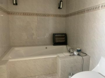 Casa para actualizar en venta en Bosques de las Lomas