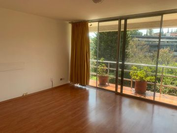 Casa para actualizar en venta en Bosques de las Lomas