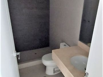 Venta de Dúplex de 220 m² con Vista a Interna en San Borja