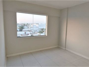 Venta de Dúplex de 220 m² con Vista a Interna en San Borja