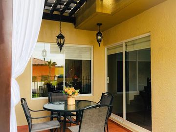 Casa en Venta de 3 Recámaras en Fraccionamiento con Alberca. Modelo Montesino.