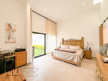 Casa en Venta Jurica 2da de Fresnos un solo nivel
