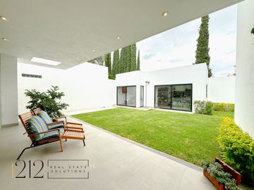 Casa en Venta Jurica 2da de Fresnos un solo nivel