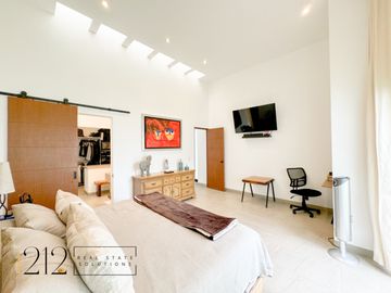 Casa en Venta Jurica 2da de Fresnos un solo nivel