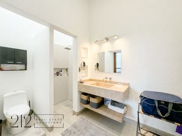 Casa en Venta Jurica 2da de Fresnos un solo nivel