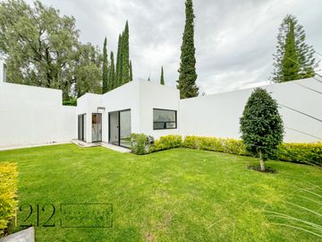 Casa en Venta Jurica 2da de Fresnos un solo nivel