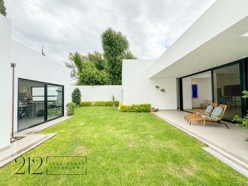 Casa en Venta Jurica 2da de Fresnos un solo nivel