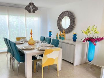 Hermosa Casa con Amenidades Exclusivas. Modelo Cantabria