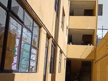 Venta Edificio 3 niveles con 11 departamentos exelente ubicacion