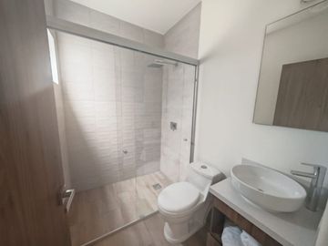UBICACIÓN PRIVILEGIADA EN EL MUNICIPIO DE CORREGIDORA CERCANO A EL SANTUARIO DE SCHOESNTANTT, CASAS NUEVAS CON MAGNIFICAS AMENIDADES. HAY 3 MODELOS CO