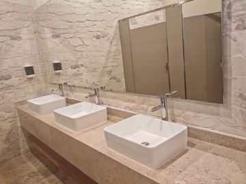 UBICACIÓN PRIVILEGIADA EN EL MUNICIPIO DE CORREGIDORA CERCANO A EL SANTUARIO DE SCHOESNTANTT, CASAS NUEVAS CON MAGNIFICAS AMENIDADES. HAY 3 MODELOS CO
