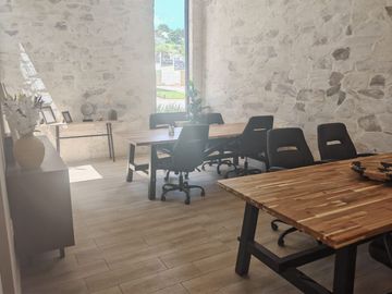 UBICACIÓN PRIVILEGIADA EN EL MUNICIPIO DE CORREGIDORA CERCANO A EL SANTUARIO DE SCHOESNTANTT, CASAS NUEVAS CON MAGNIFICAS AMENIDADES. HAY 3 MODELOS CO