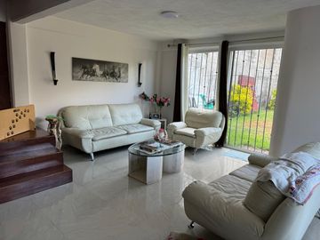 CASA EN CHALCO  (440m2)