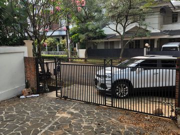 Rumah dijual Maleo Raya Bintaro Jaya Sektor 9 Bisa untuk usaha Lokasi Bagus