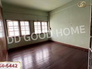 Commercial building, Surasongkram Road 4, Tha Hin, Lopburi (Lease)