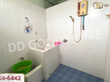 Commercial building, Surasongkram Road 4, Tha Hin, Lopburi (Lease)