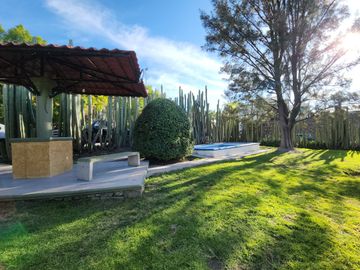 CASA EN VENTA EN CONDOMINIO EN SAN JOSÉ EL ALTO, 3 HAB.