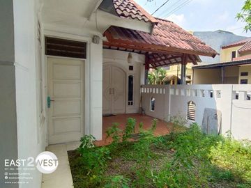 Dijual Rumah Medang Lestari Gading Serpong Tangerang Murah Lokasi Strategis