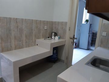 Disewakan Rumah Cantik Cluster Fresco Aria BSD City Tangerang Fully Furnished Siap Huni Lokasi Nyaman Hijau Asri Sangat Strategis