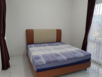 Disewakan Rumah Cantik Cluster Fresco Aria BSD City Tangerang Fully Furnished Siap Huni Lokasi Nyaman Hijau Asri Sangat Strategis