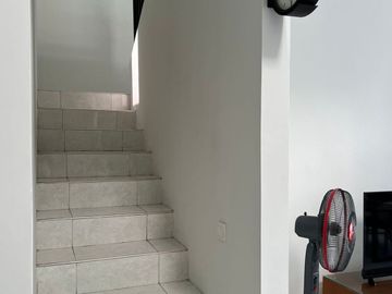 Disewakan Rumah Cantik Cluster Fresco Aria BSD City Tangerang Fully Furnished Siap Huni Lokasi Nyaman Hijau Asri Sangat Strategis