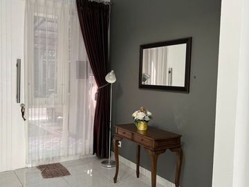 Disewakan Rumah Cantik Cluster Fresco Aria BSD City Tangerang Fully Furnished Siap Huni Lokasi Nyaman Hijau Asri Sangat Strategis