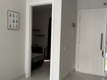 Disewakan Rumah Cantik Cluster Fresco Aria BSD City Tangerang Fully Furnished Siap Huni Lokasi Nyaman Hijau Asri Sangat Strategis