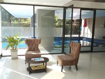 Fully furnished  1 Bedroom for sale with tenant in Mountain View Condo