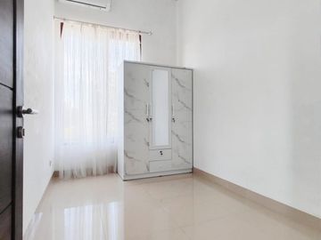 RUMAH CANTIK DALAM CLUSTER DI MAGUWOHARJO SLEMAN, SEMI FURNISH