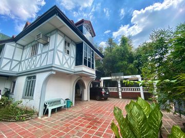 Big house with spacious parking space for SALE near SM City Novaliches Quezon City