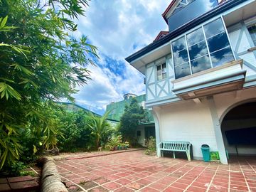 Big house with spacious parking space for SALE near SM City Novaliches Quezon City