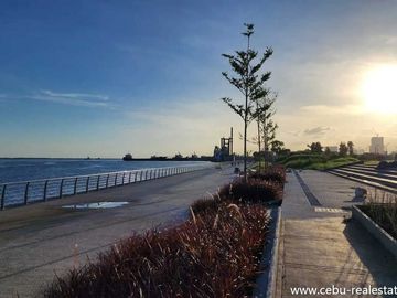 Amazing 2 Bedroom Penthouse Condo - Mandani Bay Cebu