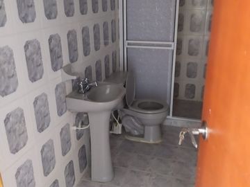 SE VENDE CASA DE 3 PISOS EN CRESPO CARTAGENA