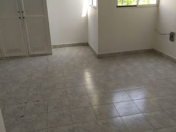 SE VENDE CASA DE 3 PISOS EN CRESPO CARTAGENA