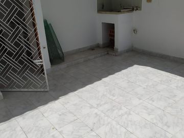 SE VENDE CASA DE 3 PISOS EN CRESPO CARTAGENA