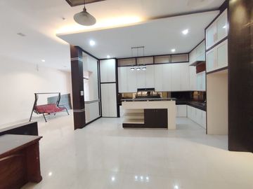 Dijual Villa Komplek River View Polonia - Medan