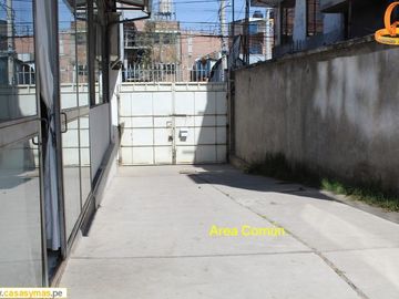 ALQUILO EDIFICIO COMERCIAL DE 5 PISOS EN EL TAMBO - HUANCAYO