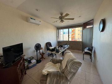 Casa en Costa Verde a una cuadra de Ruiz Cortines