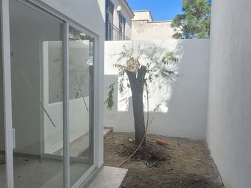 VENDO CASA EN EL MAYORAZGO, LEÓN, GTO.